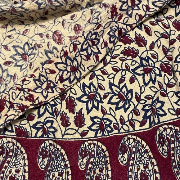 wrap-around medium length paisley skirt - Picture 2 of 3